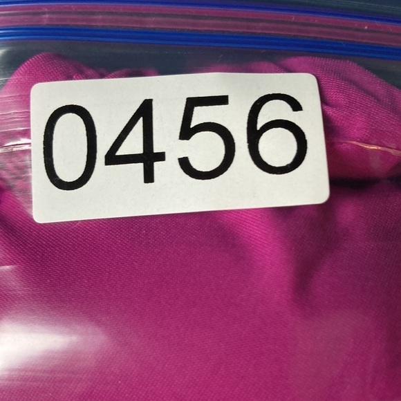 Lands’ End NWT Slendersuit One Piece Swimsuit 14D Tummy Control Ombre Vacation - Picture 10 of 11